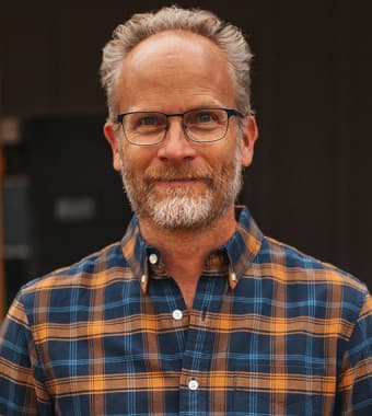 Dr. Christopher Hanson Dr. Christopher Hanson